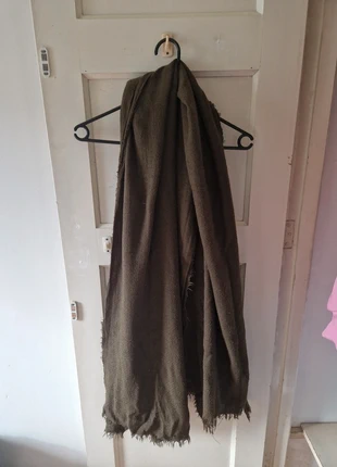 Groene sjaal Zara, merk: Zara, staat: Heel goed, € 3,50, € 4,38 inclusief Kopersbescherming