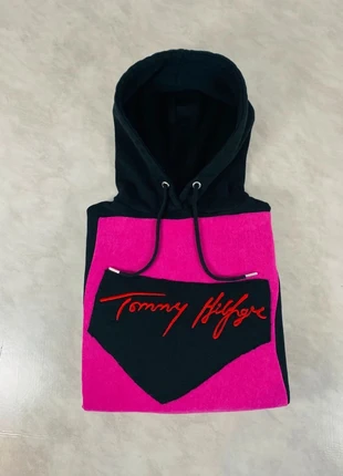 Tommy Hilfiger hoodie/sweat rework unique capuche taille L confort vintage noir & rose Code 244N, marque: Tommy Hilfiger, état: Très bon état, taille: L / 40 / 12, 29,00 €, 31,15 € Protection acheteurs (Pro) incluse