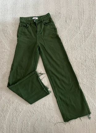 Pantalon jean wide leg vert, marque: Jennyfer, état: Très bon état, taille: XXS / 32 / 4, 3,50 €, 4,38 € Protection acheteurs incluse