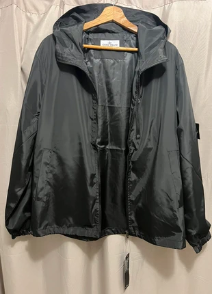 Veste Stone Island noir taille M, marque: Stone Island, état: Très bon état, taille: M, 49,00 €, 52,15 € Protection acheteurs incluse