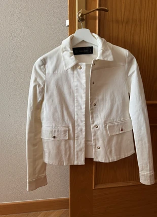 Chaqueta blanca, marque: Zara, état: Très bon état, taille: XS / 34 / 6, 15,00 €, 16,45 € Protection acheteurs incluse