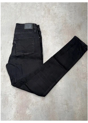 Jean Levis 721 High rise Skinny Femme Noir vintage – Taille 36 (W28 L30), marque: Levi's, état: Très bon état, taille: S / 36 / 8, 25,00 €, 26,95 € Protection acheteurs incluse