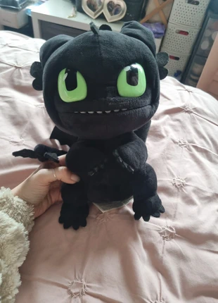 Squeeze and roar toothless plush how to train your dragon, brand: how to train your dragon toothless, condition: Very good, size: 7 years / 122 cm, £20.00, £21.90 includes Buyer Protection
