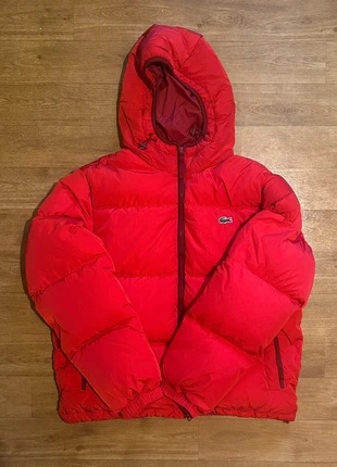Doudoune Rouge Lacoste Taille M, marque: Lacoste, état: Très bon état, taille: M, 150,00 €, 158,20 € Protection acheteurs incluse