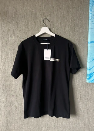 Jacquemus gros gain t shirt size m, merk: Jacquemus, staat: Nieuw met prijskaartje, maat: M, € 89,00, € 94,15 inclusief Kopersbescherming