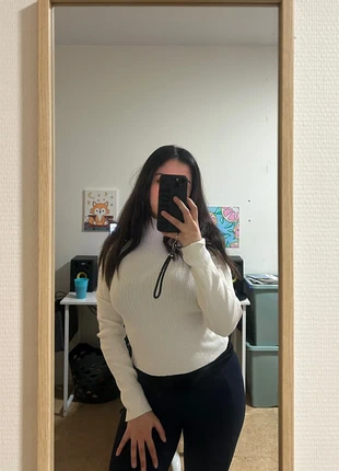 Pull col roulé côtelé écru Bershka Taille L, brand: Bershka, condizioni: Ottime, taglia: L / IT 44 / EU 40, €3.00, €3.85 include la Protezione acquisti