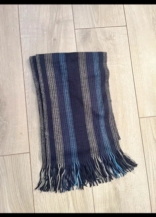 Écharpe à rayures bleu marine et grise – douce et élégante, marke: LOOK, zustand: Sehr gut, 5,00 €, 5,95 € inklusive Vinted-Käuferschutz