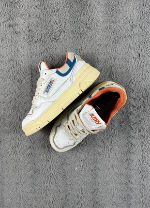 très belle basket Femme Autry CLC 36, marque: Autry, état: Très bon état, taille: 36, 59,00 €, 62,65 € Protection acheteurs (Pro) incluse