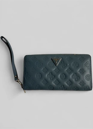 Embossed logo wallet, marca: Local, estado: Bueno, 4,00 €, 4,90 € Protección al comprador incluida