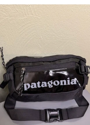 Banane Patagonia noire 5L - comme neuve, marca: Patagonia, estado: Muy bueno, 31,00 €, 33,25 € Protección al comprador incluida