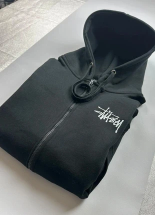 Sweat zippé à capuche Stussy noir rework – Taille L - Neuf, brand: Stüssy, condition: Very good, size: L, €43.90, €46.80 includes Buyer Protection