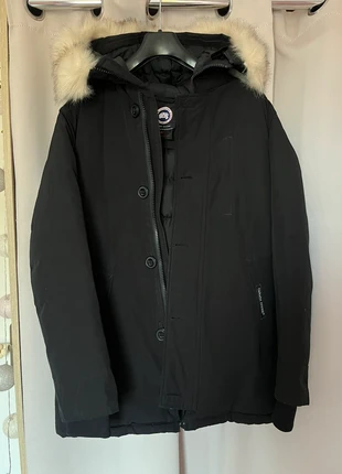 Veste d’hiver épaisse noire à capuche fourrure – style luxe – taille S, marque: Luxe, état: Très bon état, taille: S / 36 / 8, 50,00 €, 53,20 € Protection acheteurs incluse