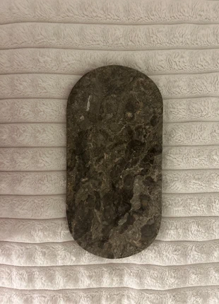 Plateau en marbre, marque: H&M Home, état: Très bon état, 15,00 €, 16,45 € Protection acheteurs incluse