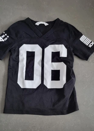 T-shirt H&M 2-4 ans manches  courtes 98-104cm, marque: H&M, état: Très bon état, taille: 4 ans / 104 cm, 2,00 €, 2,80 € Protection acheteurs incluse