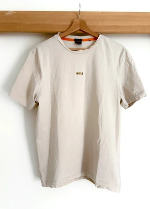 T-shirt crème Boss, brand: Boss, condition: Good, size: M, €4.00, €4.90 includes Buyer Protection