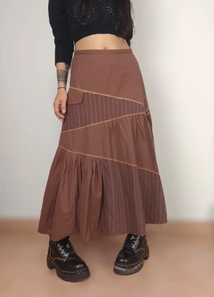 Jupe longue marron motifs asymétrique Jacqueline Riu Vintage y2k taille S/M, brand: Jacqueline Riu, condizioni: Ottime, taglia: XS / IT 38 / EU 34, €25.00, €26.95 include la Protezione acquisti Pro