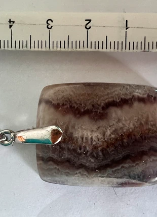 Pendentif rectangle mauve, marque: Pierre, état: Très bon état, 6,00 €, 7,00 € Protection acheteurs incluse