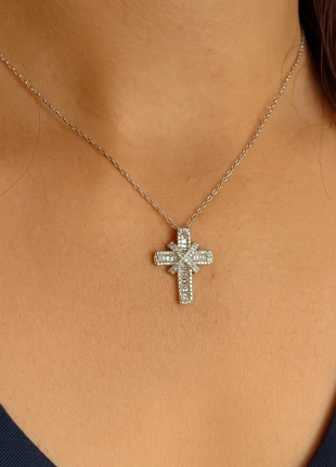 Collier croix argenté scintillant – style élégant et intemporel, brand: CM, condizioni: Nuovo senza cartellino, €15.90, €17.40 include la Protezione acquisti