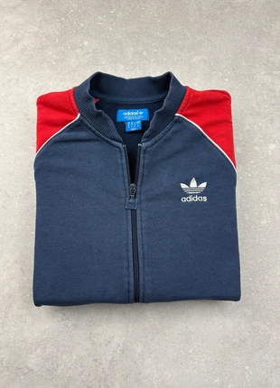 Veste de survêtement Adidas Originals bleu marine manches rouges 3 bandes zippée - Taille M, marque: adidas, état: Très bon état, taille: M, 25,00 €, 26,95 € Protection acheteurs incluse