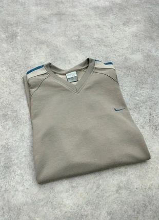 T-shirt Nike Vintage avec logo brodé, marca: Nike, estado: Muito bom, tamanho: M, €17.90, €19.50 inclui Proteção do Comprador