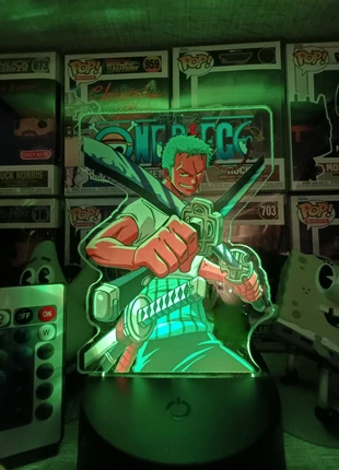 Superbe lampe Roronoa Zoro One piece multicolore avec télécommande, marque: OnePiece, état: Très bon état, 12,00 €, 13,30 € Protection acheteurs incluse