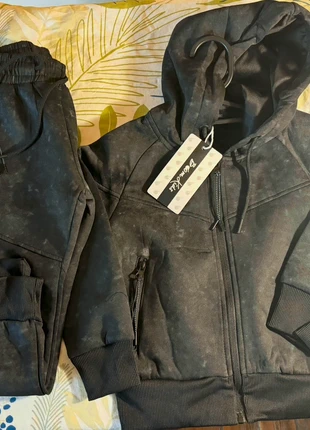 Ensemble garçon, brand: sans marque, condition: New with tags, size: 12 years / 152 cm, €10.00, €11.20 includes Buyer Protection