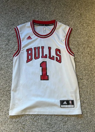 Maillot NBA Chicago Bulls Derrick Rose #1 Adidas vintage taille S, merk: adidas, staat: Heel goed, maat: S, € 29,99, € 32,19 inclusief Kopersbescherming