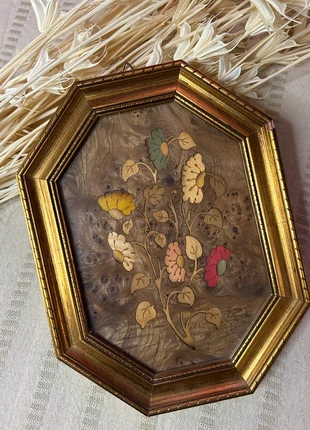 Cadre en marqueterie italienne – fleurs en bois incrusté, doré 21x16 cm, marke: Vintage, zustand: Sehr gut, 25,00 €, 26,95 € inklusive Vinted-Käuferschutz