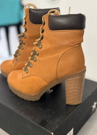 Stivaletti con tacco tipo Timberland – color cuoio, état: Bon état, taille: 36, 8,00 €, 9,10 € Protection acheteurs incluse