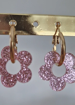 Boucles d'oreilles fleur acrylique, marke: Fait Main, zustand: Neu, mit Etikett, 4,00 €, 4,90 € inklusive Vinted-Käuferschutz
