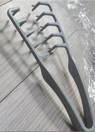 Peigne volumisant dents larges homme – coiffure bouclée, texture moelleuse, staat: Nieuw zonder prijskaartje, € 10,00, € 11,20 inclusief Kopersbescherming