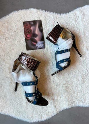 Magnifique escarpins talons femme neuf avec étiquette taille 39, marque: Boutique Italiana, état: Neuf avec étiquette, taille: 39, 10,00 €, 11,20 € Protection acheteurs (Pro) incluse