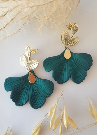 Boucles d'oreilles pendantes avec feuilles de ginkgo vertes métallisées, condition: Very good, €9.00, €10.15 includes Buyer Protection Pro