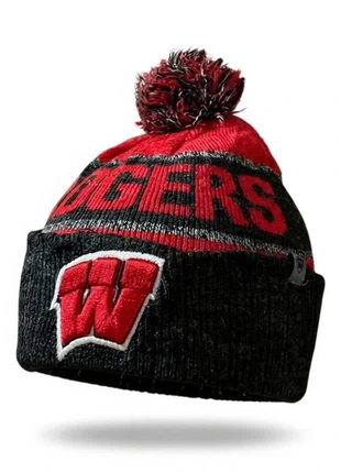 bonnets université wisconsin, marque: bonnets Winsconsin usa, état: Très bon état, taille: Taille unique, 15,00 €, 16,45 € Protection acheteurs incluse