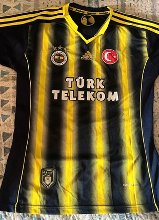 Camiseta Fenerbahce, marca: adidas, estado: Muito bom, tamanho: M, €14.00, €15.40 inclui Proteção do Comprador