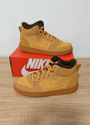 Sneakers nike taglia 37.5 nuove mai indossate, brand: Nike, condizioni: Nuovo con cartellino, taglia: 37, €32.00, €34.30 include la Protezione acquisti Pro