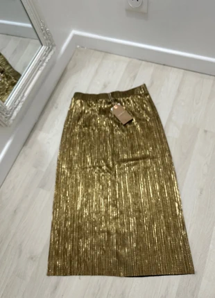 Springfield, marke: Springfield, zustand: Neu, mit Etikett, größe: M / 38 / 10, 9,00 €, 10,15 € inklusive Vinted-Käuferschutz