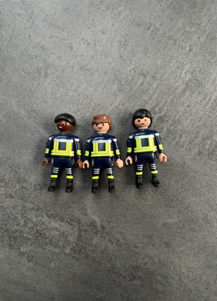 Playmobil pompiers lot 3 figurines secours intervention vintage, marca: Playmobil, estado: Muy bueno, tamaño: 3 años / 98 cm, 4,00 €, 4,90 € Protección al comprador Pro incluida