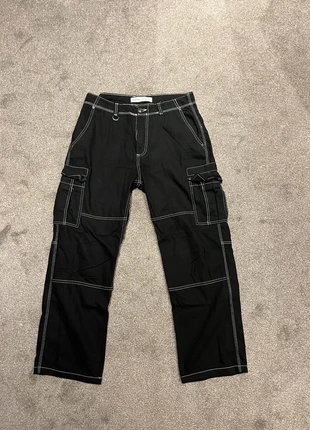 Pantalón cargo negro Bershka, brand: Bershka, condition: Very good, size: W40, €4.00, €4.90 includes Buyer Protection