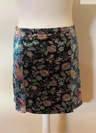 Urban Outfitters floral mini skirt, brand: Urban Outfitters, condition: Very good, size: M / UK 12-14, £8.50, £9.63 includes Buyer Protection