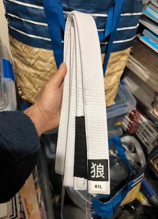 BJJ white belt, brand: okami, condizioni: Nuovo senza cartellino, taglia: Regolabile, €12.00, €13.30 include la Protezione acquisti