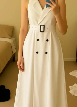 Robe trench sans manches blanche élégante avec ceinture, brand: mila paris, condition: Very good, size: S / 36 / 8, €38.90, €41.55 includes Buyer Protection