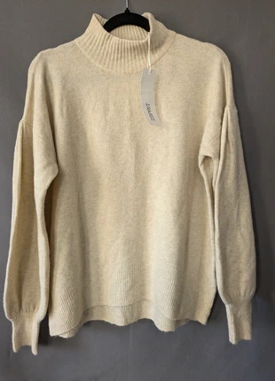 Pull Esprit neuf M col montant beige laine doux, marque: Esprit, état: Neuf avec étiquette, taille: M / 38 / 10, 20,00 €, 21,70 € Protection acheteurs (Pro) incluse