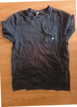 T-shirt Nike noir, marque: Nike, état: Très bon état, taille: S, 2,99 €, 3,84 € Protection acheteurs (Pro) incluse