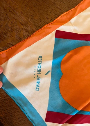 Carré de soie Daniel Hechter Paris, estado: Bom, €39.99, €42.69 inclui Proteção do Comprador