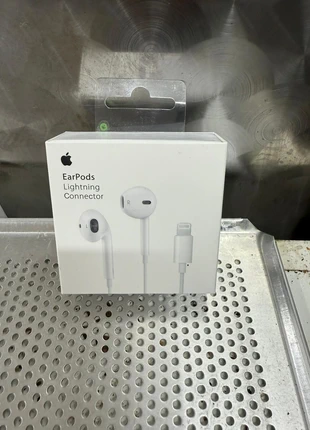 Apple, brand: Apple, condition: New without tags, £8.50, £9.63 includes Buyer Protection