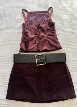 Ensemble Zara en velours mini jupe + tee shirt, brand: Zara, condition: New without tags, size: XS / 34 / 6, €25.00, €26.95 includes Buyer Protection