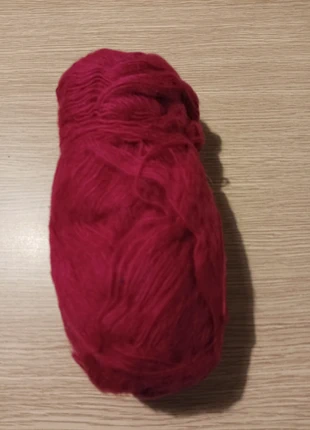 Grosse pelote de laine poilus, marque: LAINE, état: Très bon état, 1,00 €, 1,75 € Protection acheteurs incluse