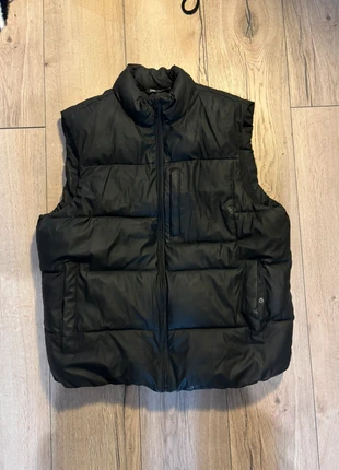 Doudoune sans manche, marque: Zara, état: Très bon état, taille: M, 10,00 €, 11,20 € Protection acheteurs incluse