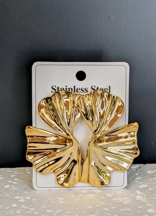 Orecchini modello Zara in acciaio, brand: INOX, condizioni: Nuovo con cartellino, €1.50, €2.28 include la Protezione acquisti Pro